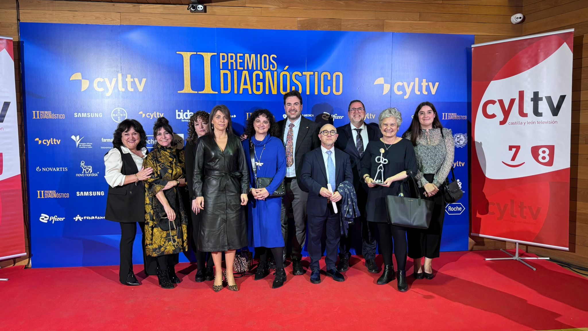 Equipo de Psiquiatría con el premio