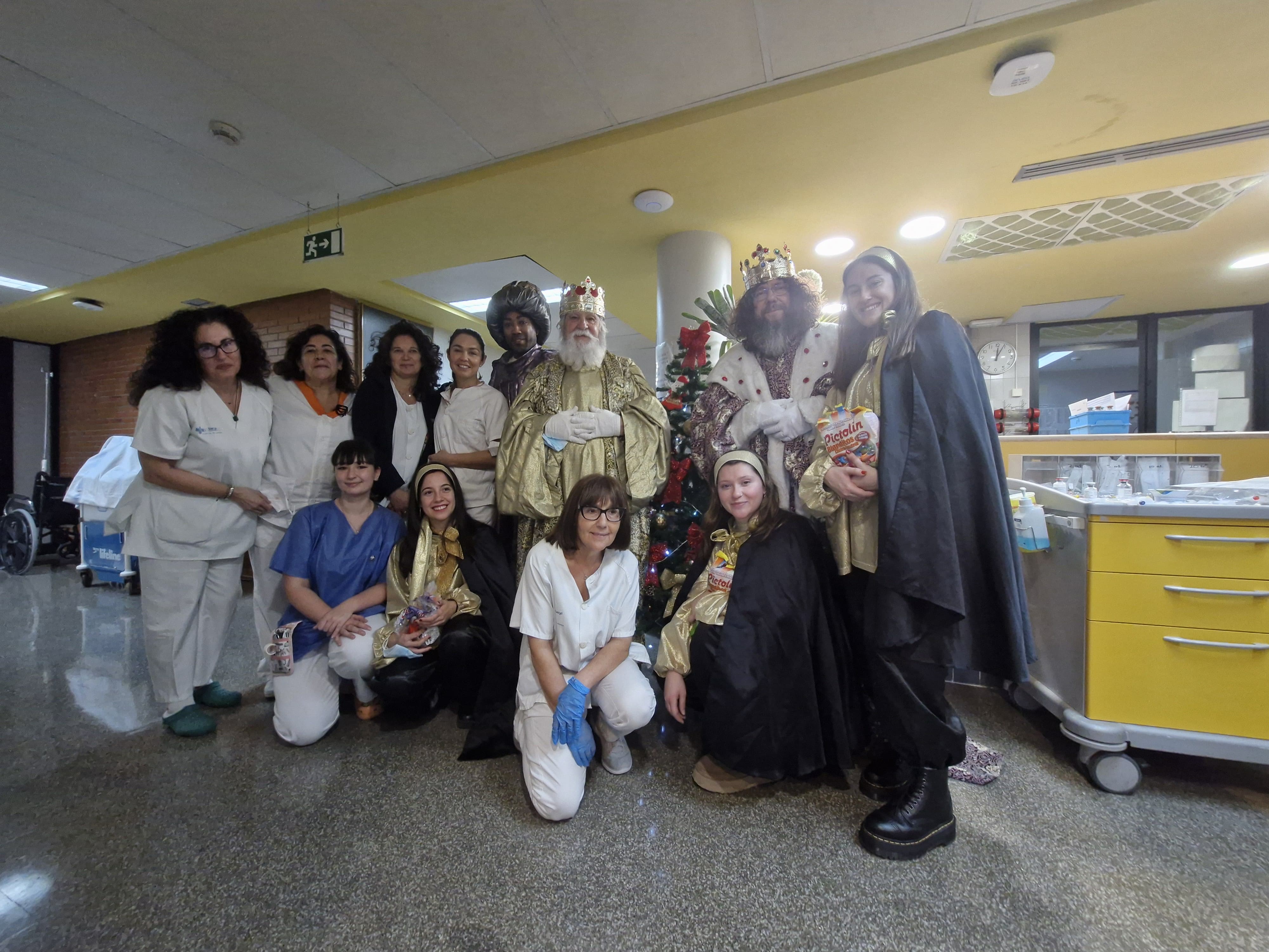 Visita Reyes Magos 2025 (17)