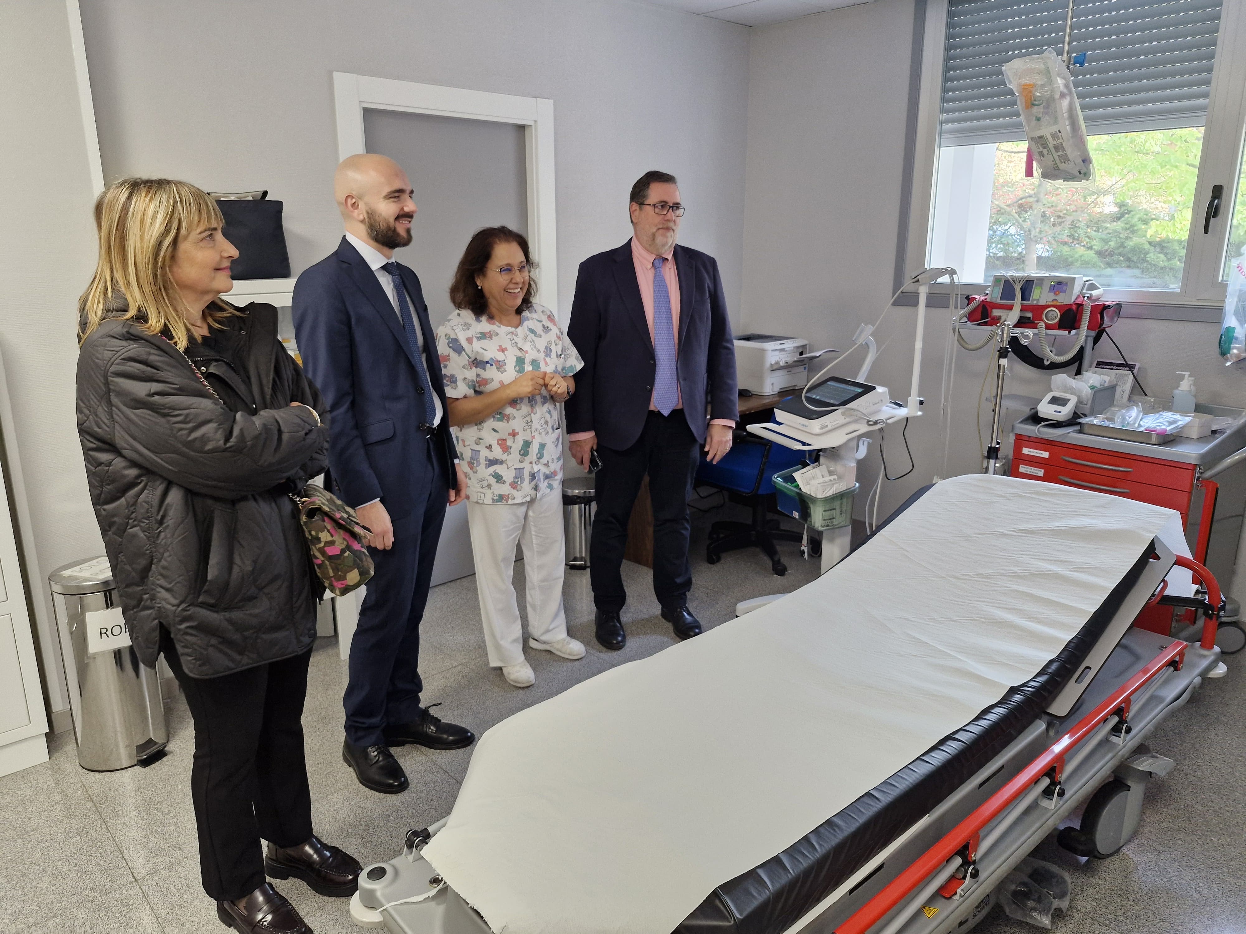 Álvaro Muñoz en su visita al Centro de Salud Ponferrada II (2)