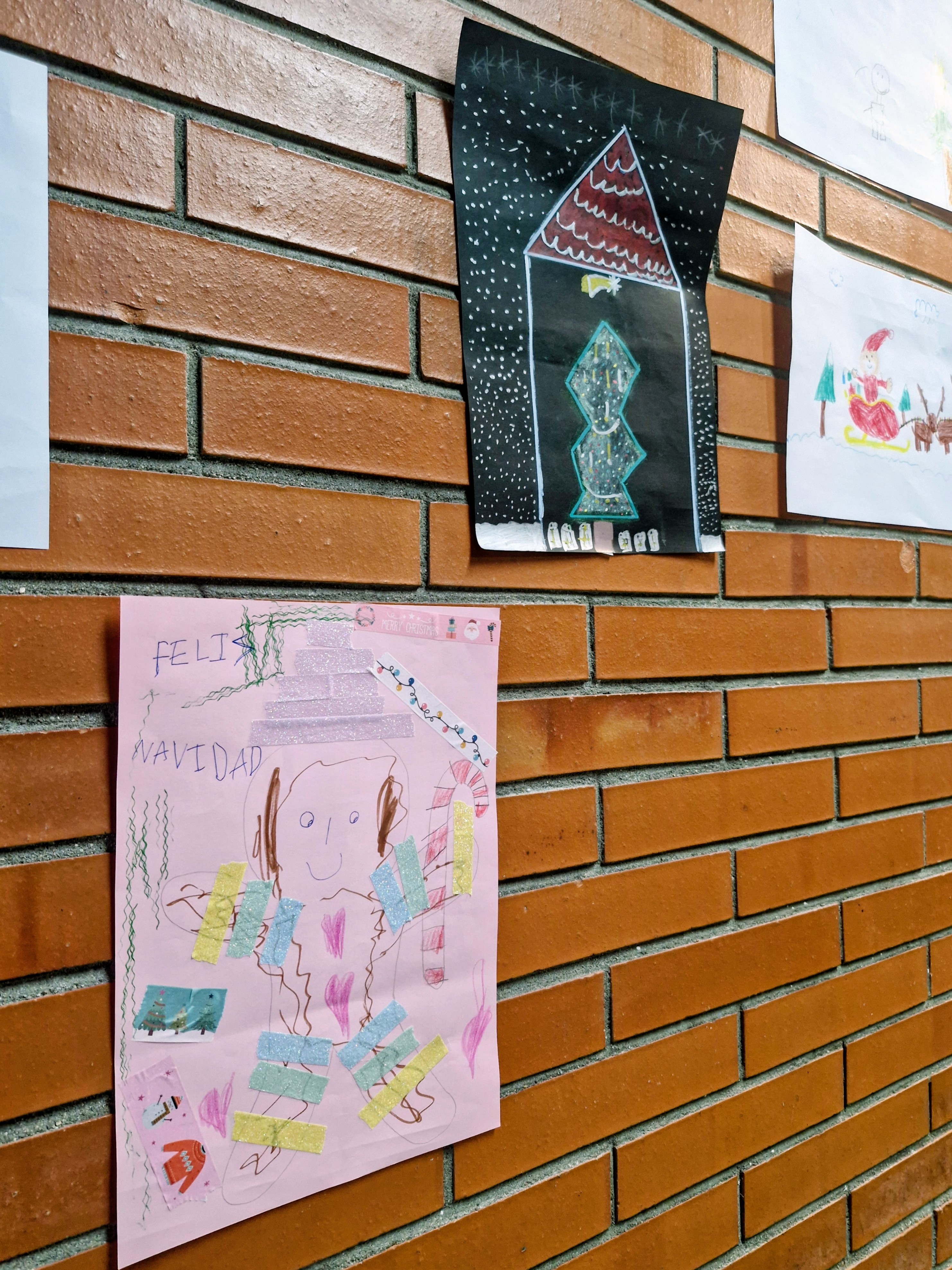 Varias postales del grupo de niños de 3 a 6 años