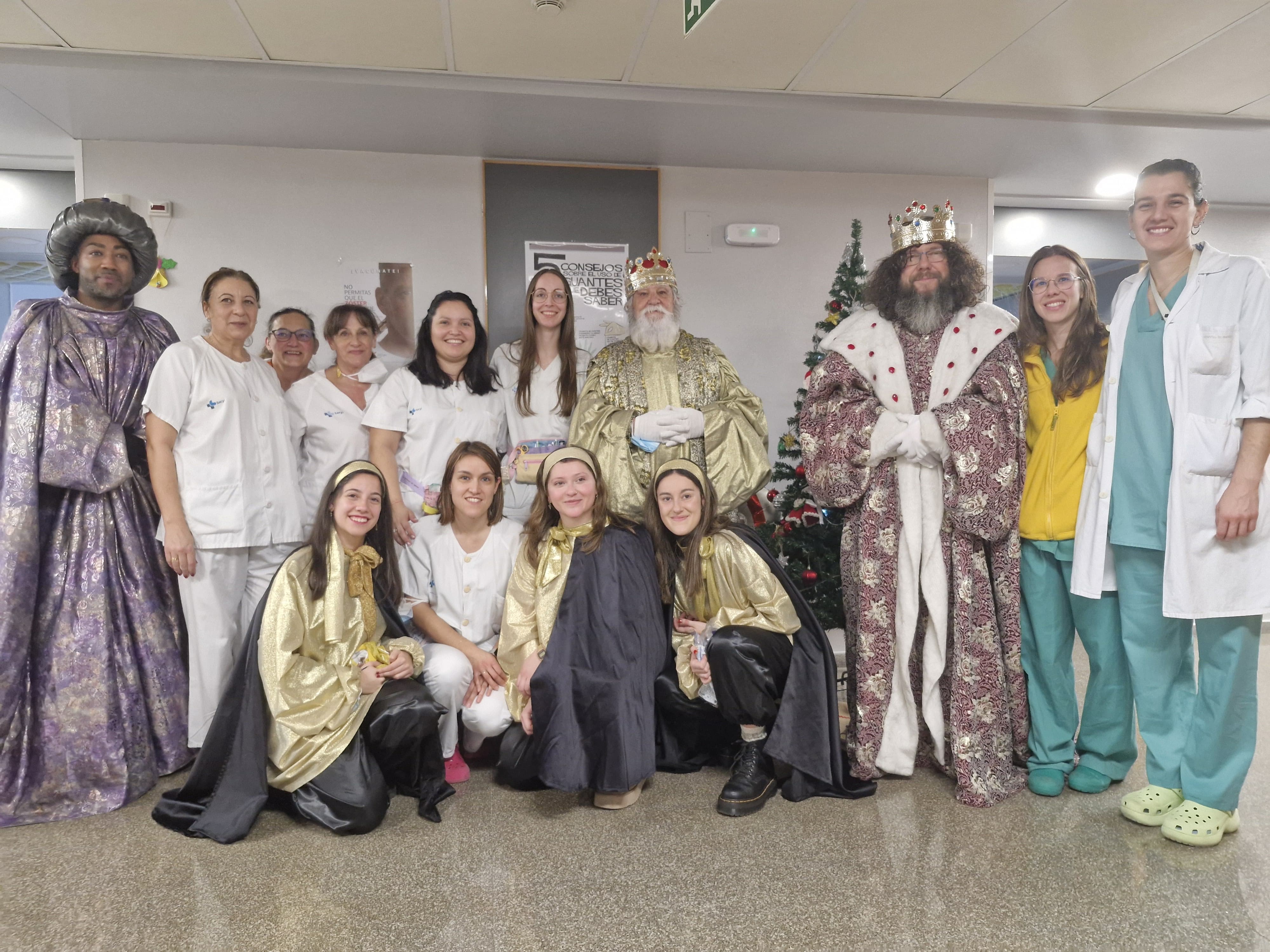 Visita Reyes Magos 2025 (14)